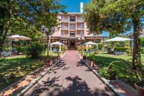 Hotel Gabrini Marina Di Massa